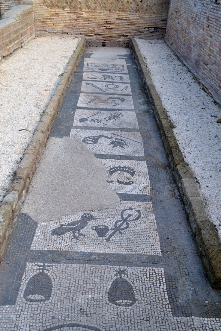 1420 2 Ostia antica mitreodifelicissimo 002